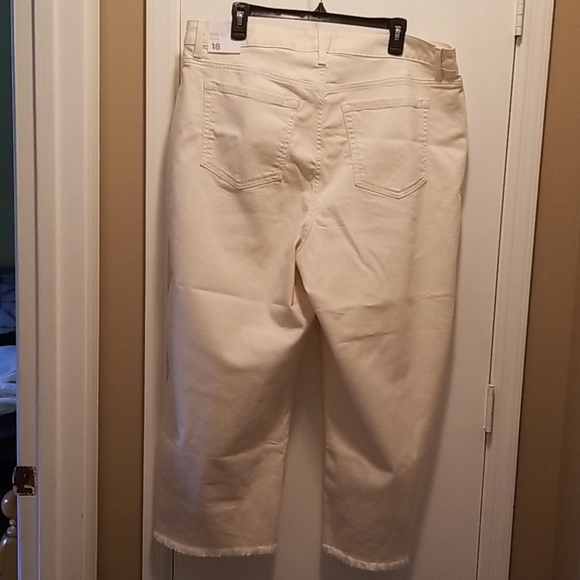 Jeans - Picture 2 of 2